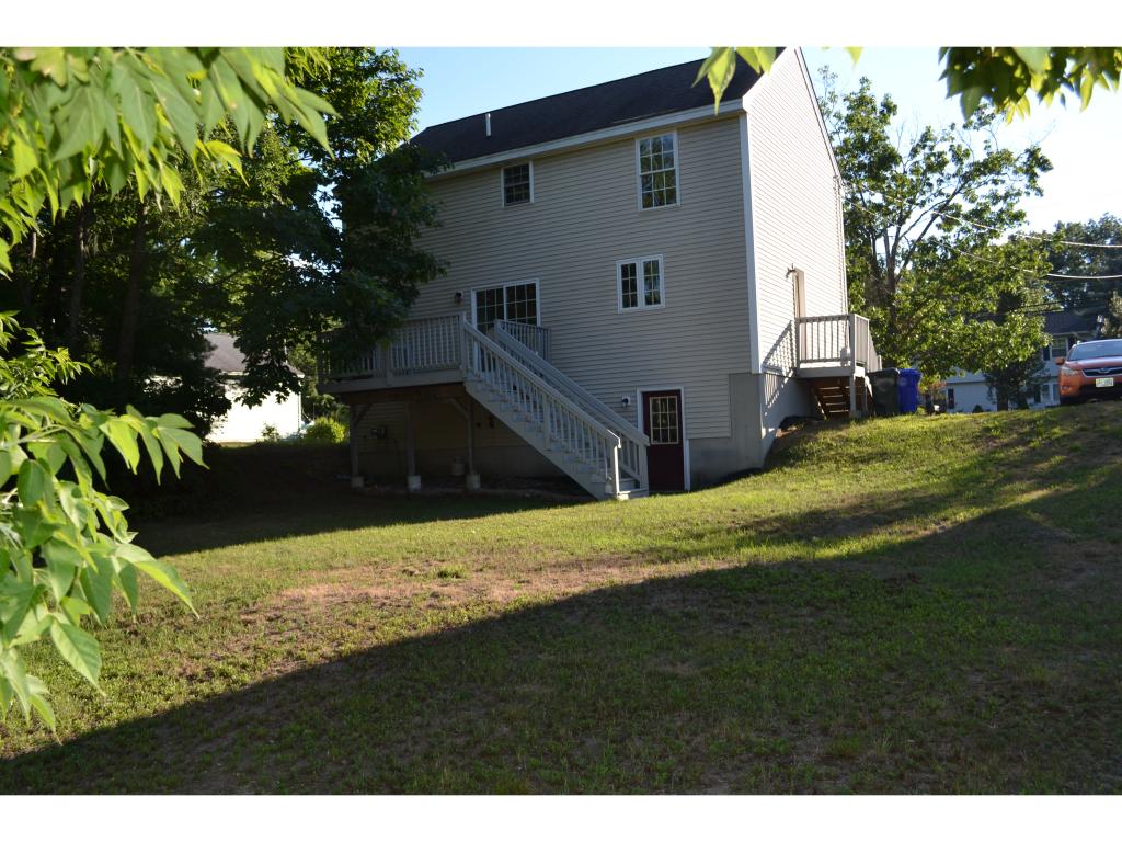 366 Bodwell Road Manchester, NH 03109 - Photo 29 of 30