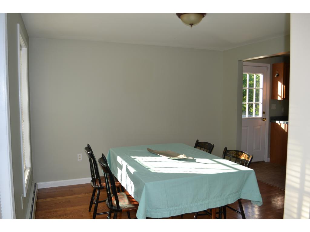 366 Bodwell Road Manchester, NH 03109 - Photo 5 of 30