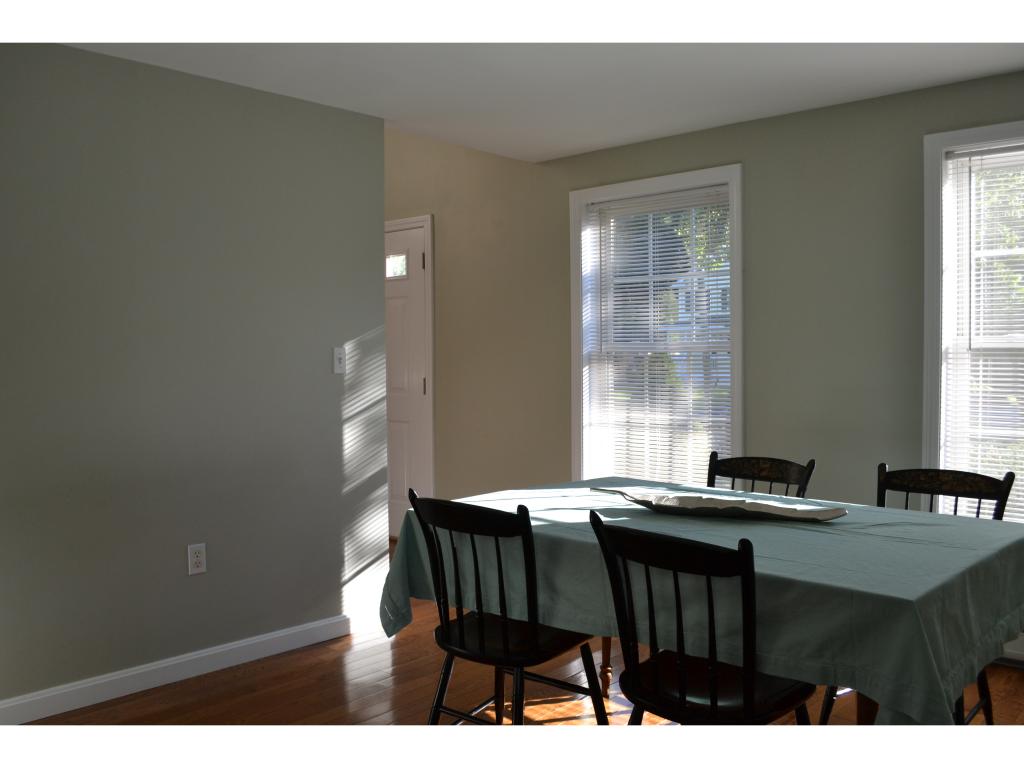 366 Bodwell Road Manchester, NH 03109 - Photo 6 of 30