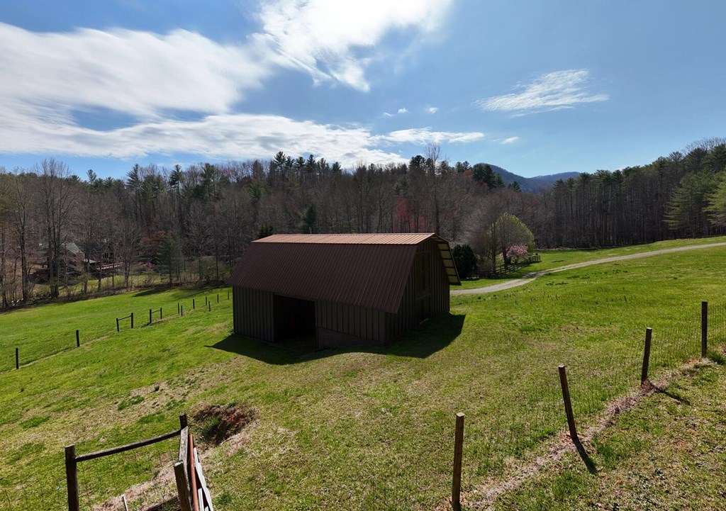 1275 Hells Hollow Road Blue Ridge, GA 30513 - Photo 16 of 61 Gallery Image 16