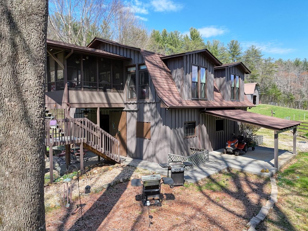 1275 Hells Hollow Road Blue Ridge, GA 30513 - Photo 3 of 61 Gallery Image 3