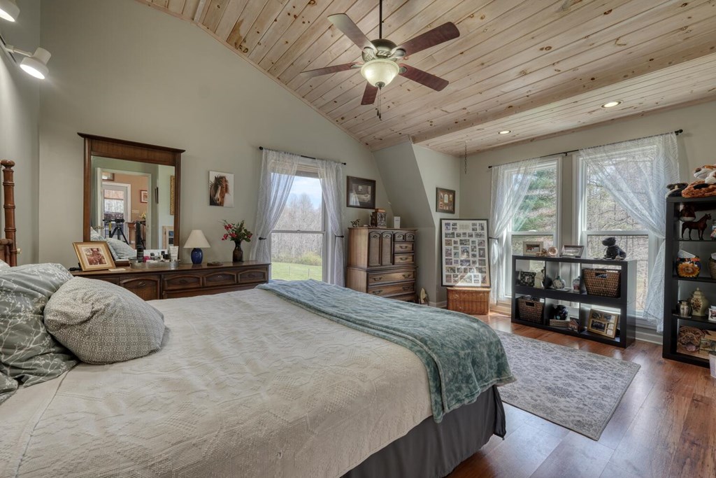 1275 Hells Hollow Road Blue Ridge, GA 30513 - Photo 44 of 61 Gallery Image 44