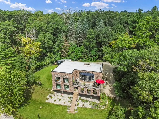 $1,499,700 | W5505 Rocky Road, La Grange, WI 53121