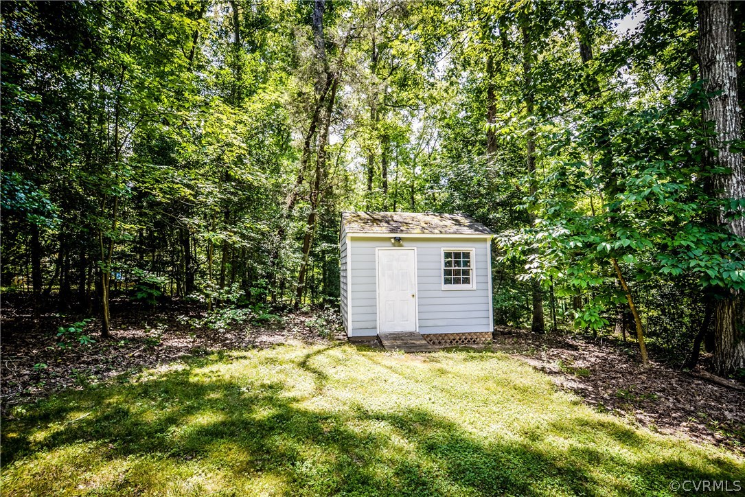 4200 Hobblebush Terrace Moseley, VA 23120 - Photo 35 of 41 Gallery Image 35