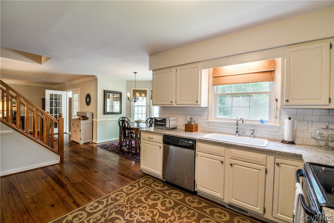 4200 Hobblebush Terrace Moseley, VA 23120 - Photo 9 of 41 Gallery Image 9