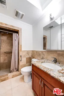 $1,825,000 | 2746 Malcolm Avenue, Los Angeles, CA 90064