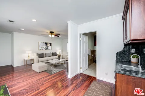 $1,825,000 | 2746 Malcolm Avenue, Los Angeles, CA 90064