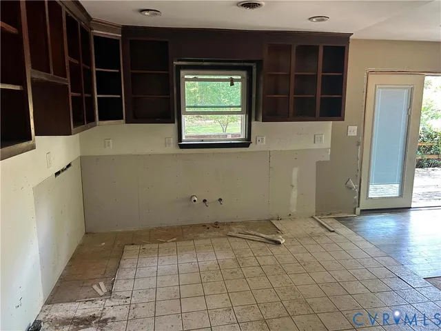 a view of a storage & utility room