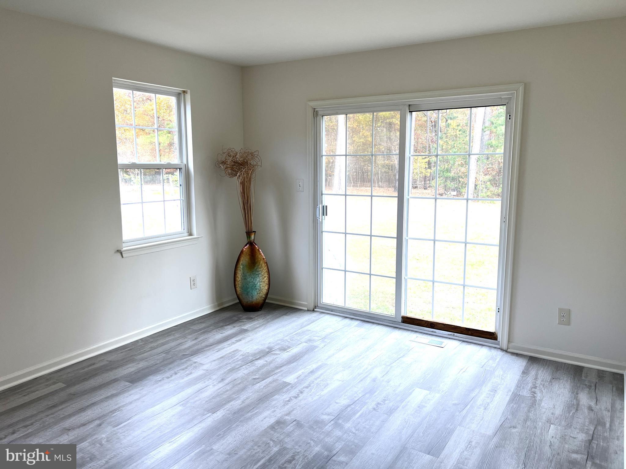 560 South Pitney Road Absecon, NJ 08205 - Photo 14 of 32 Family room