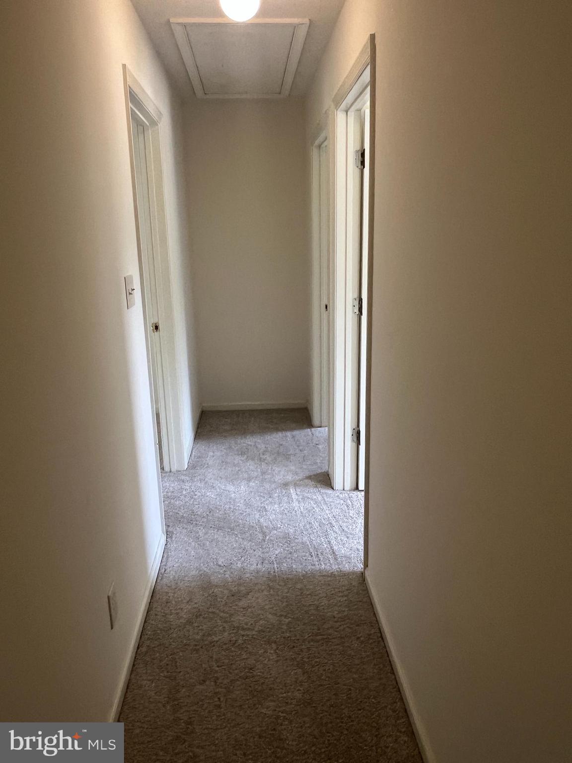 560 South Pitney Road Absecon, NJ 08205 - Photo 18 of 32 Upstairs hallway to bedrooms