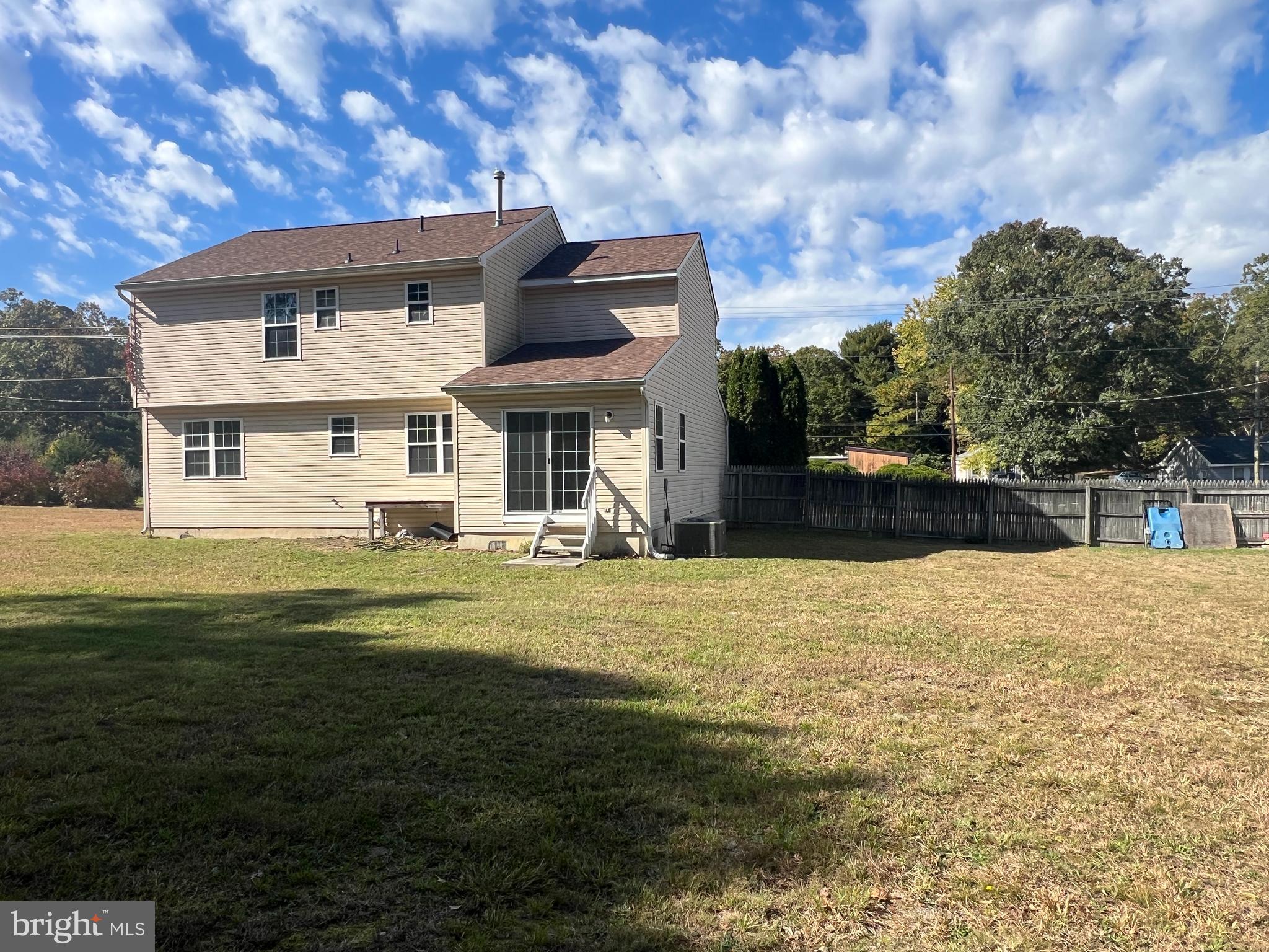 560 South Pitney Road Absecon, NJ 08205 - Photo 3 of 32 Back of house/yard