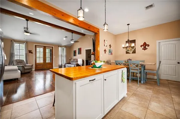 $290,000 | 291 Price Road, Pollock, LA 71467