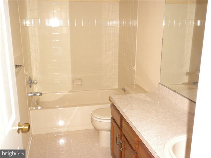 9 Chelsea Road Eastampton, NJ 08060 - Photo 10 of 17 Bathroom