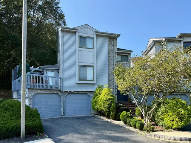 $3,500 | 5 Viburnum Court, East Brunswick, NJ 08816