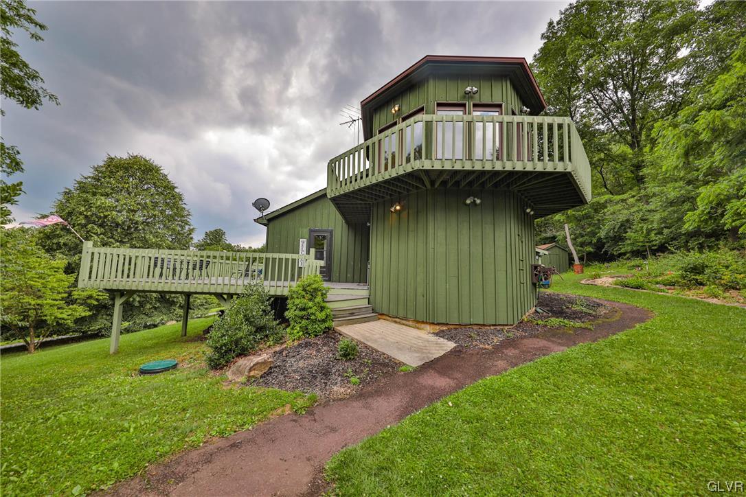 3412 Oak Hill Road Emmaus, PA 18049 - Photo 3 of 50 Gallery Image 3