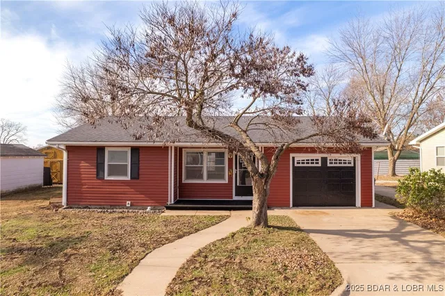 405 South Thomas Street, California, MO 65018