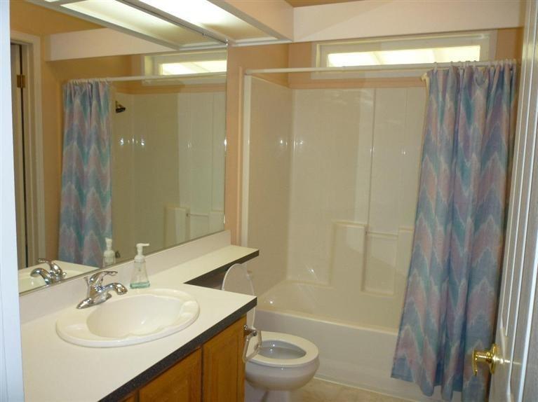 2695 Old Ferry Road Shady Cove, OR 97539 - Photo 19 of 31 Family bathroom