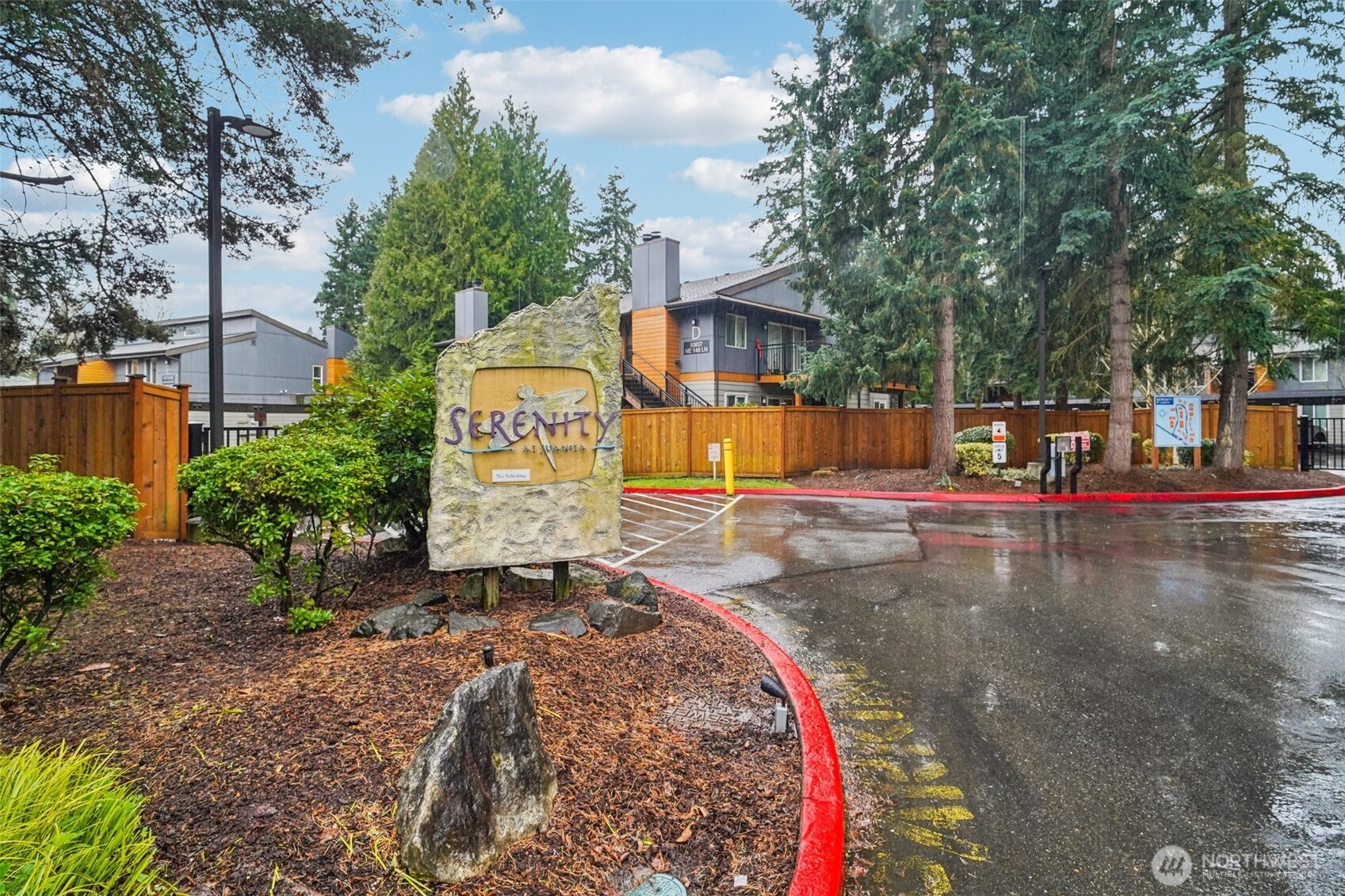 10822 Northeast 148th Lane, Unit J102 Bothell, WA 98011 - Photo 22 of 28