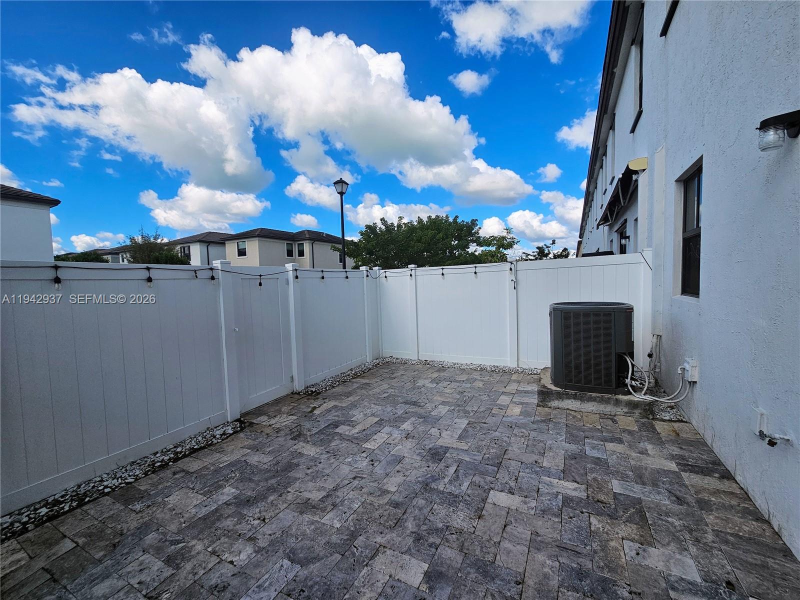 10918 West 33rd Way Hialeah, FL 33018 - Photo 19 of 19