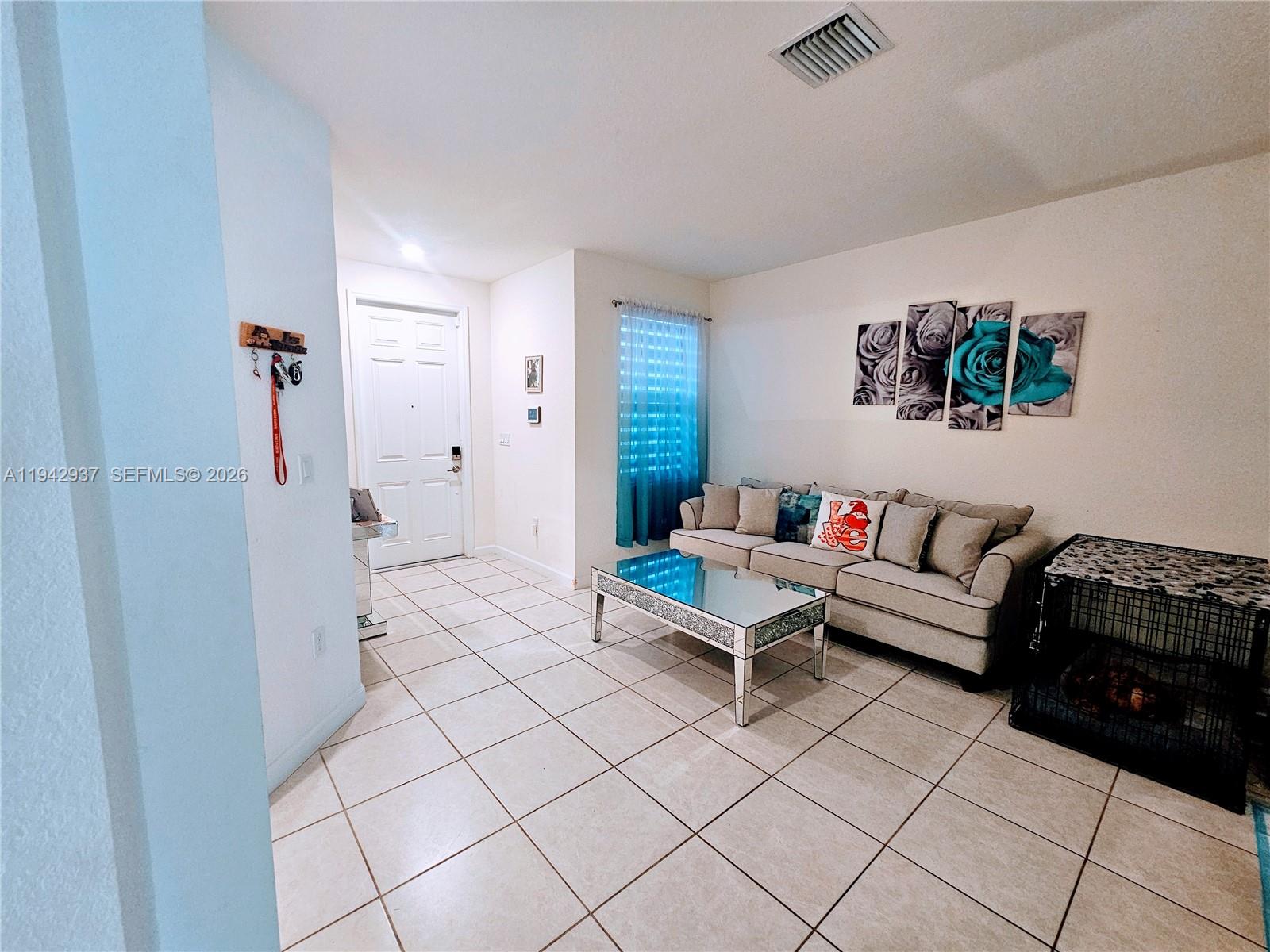 10918 West 33rd Way Hialeah, FL 33018 - Photo 6 of 19