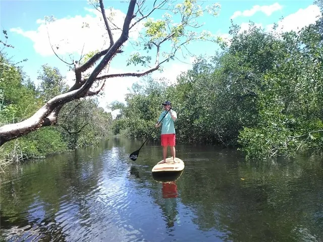 $2,495,000 | 1551 Bembury Drive, Naples, FL 34102