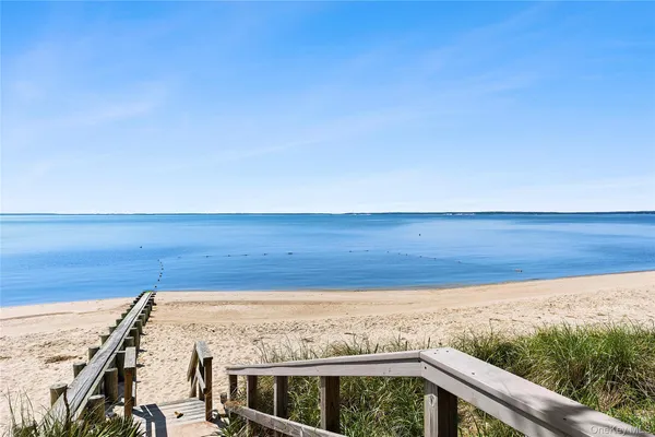 $1,525,000 | 2360 Marlene Lane, Mattituck, NY 11952