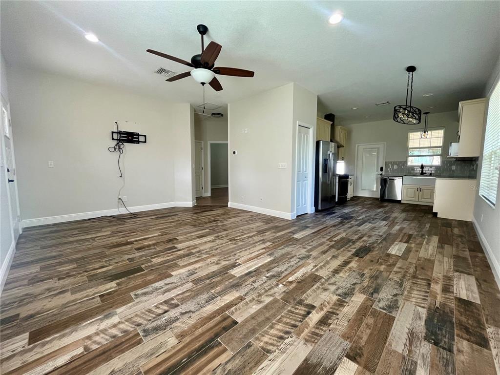 6328 Barton Road Plant City, FL 33565 - Photo 11 of 28 a view of a livingroom with a fireplace