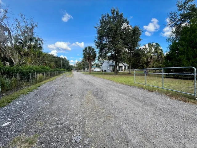 a view of a tennis court