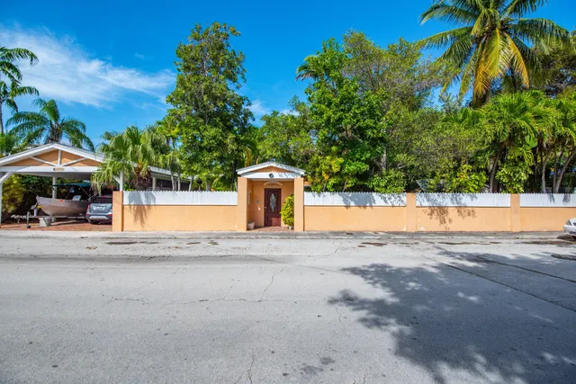 $2,150,000 | 1711 Seminary Street, Key West, FL 33040
