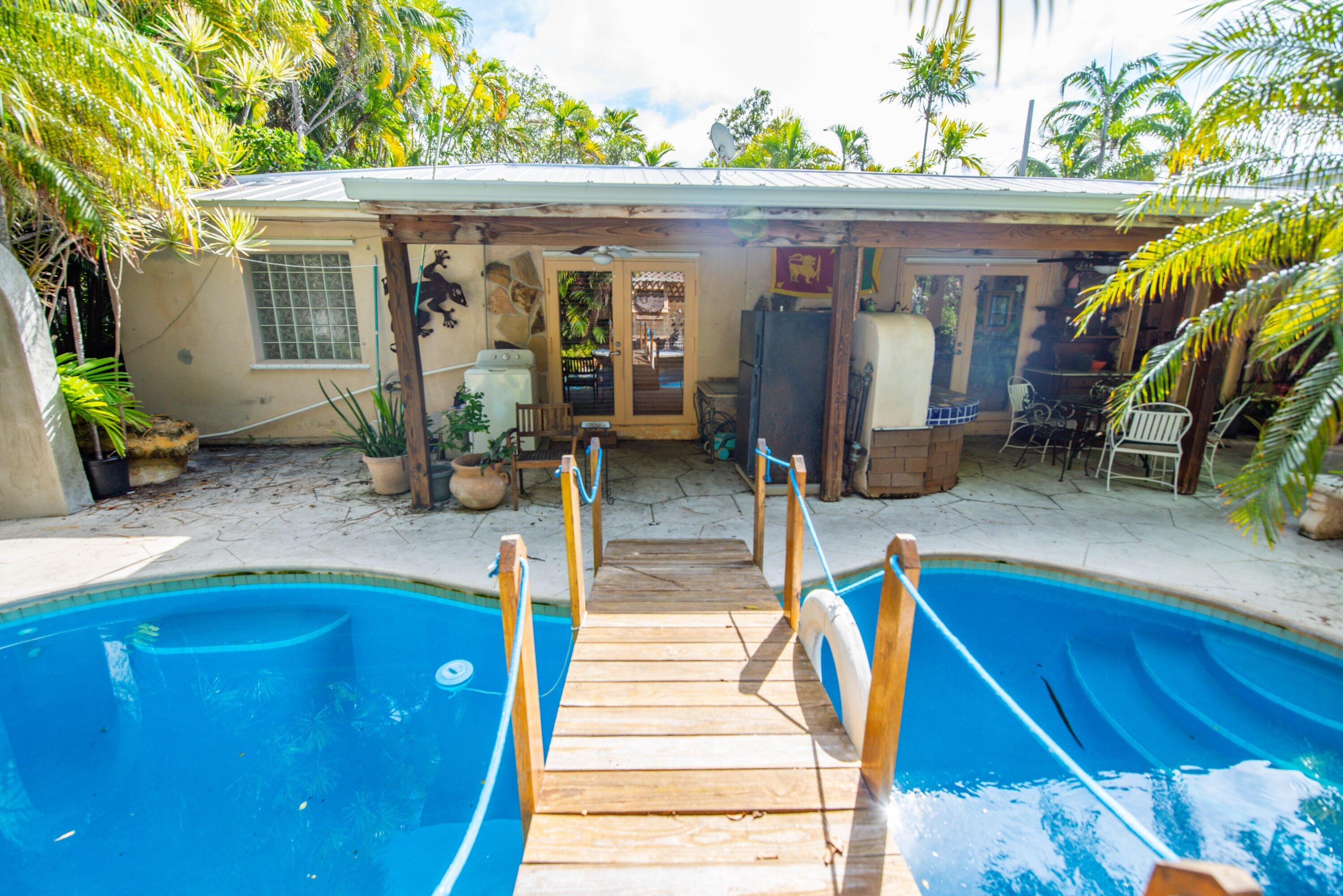 1711 Seminary Street Key West, FL 33040 - Photo 23 of 44 Pool Area
