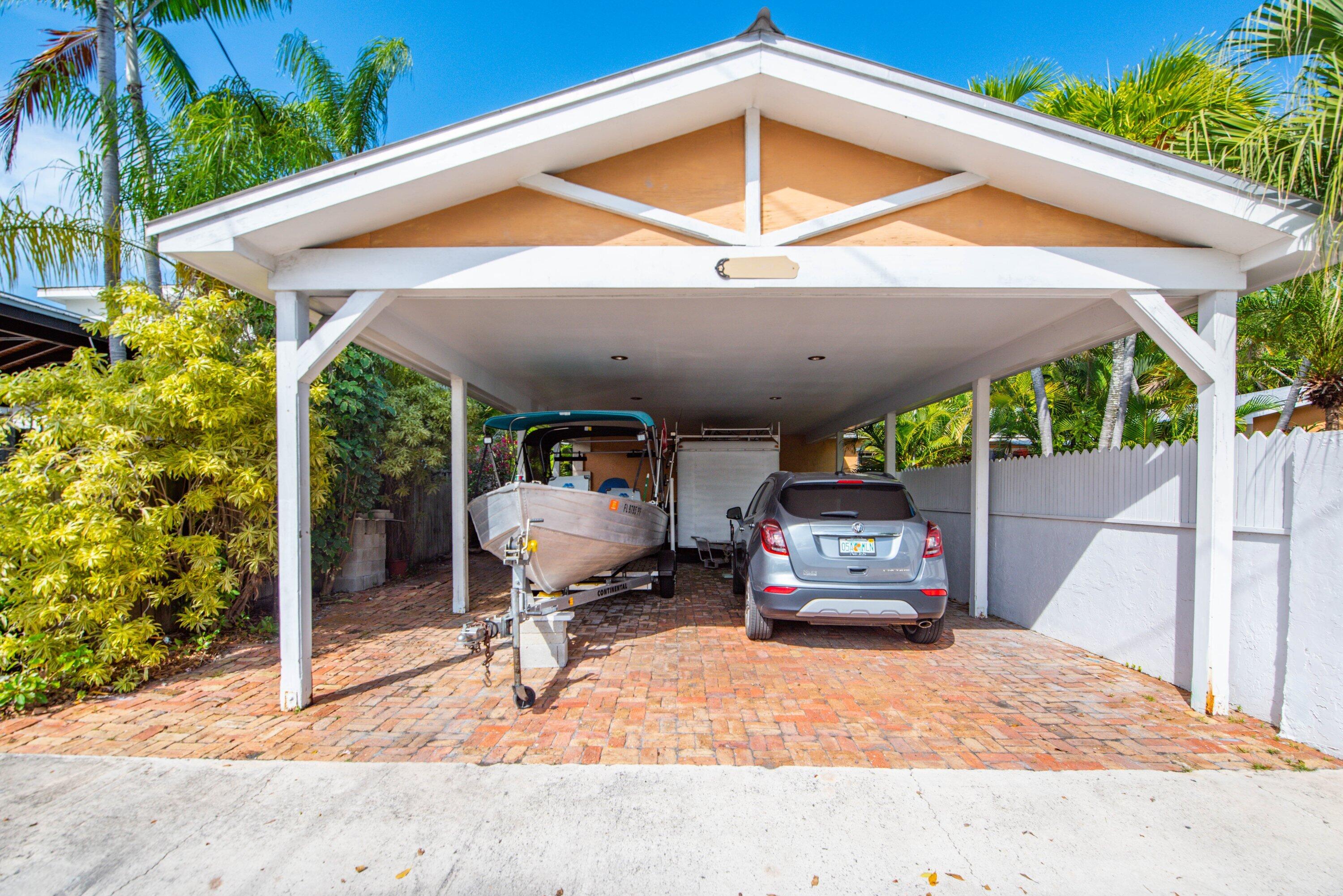 1711 Seminary Street Key West, FL 33040 - Photo 37 of 44 Large Carport
