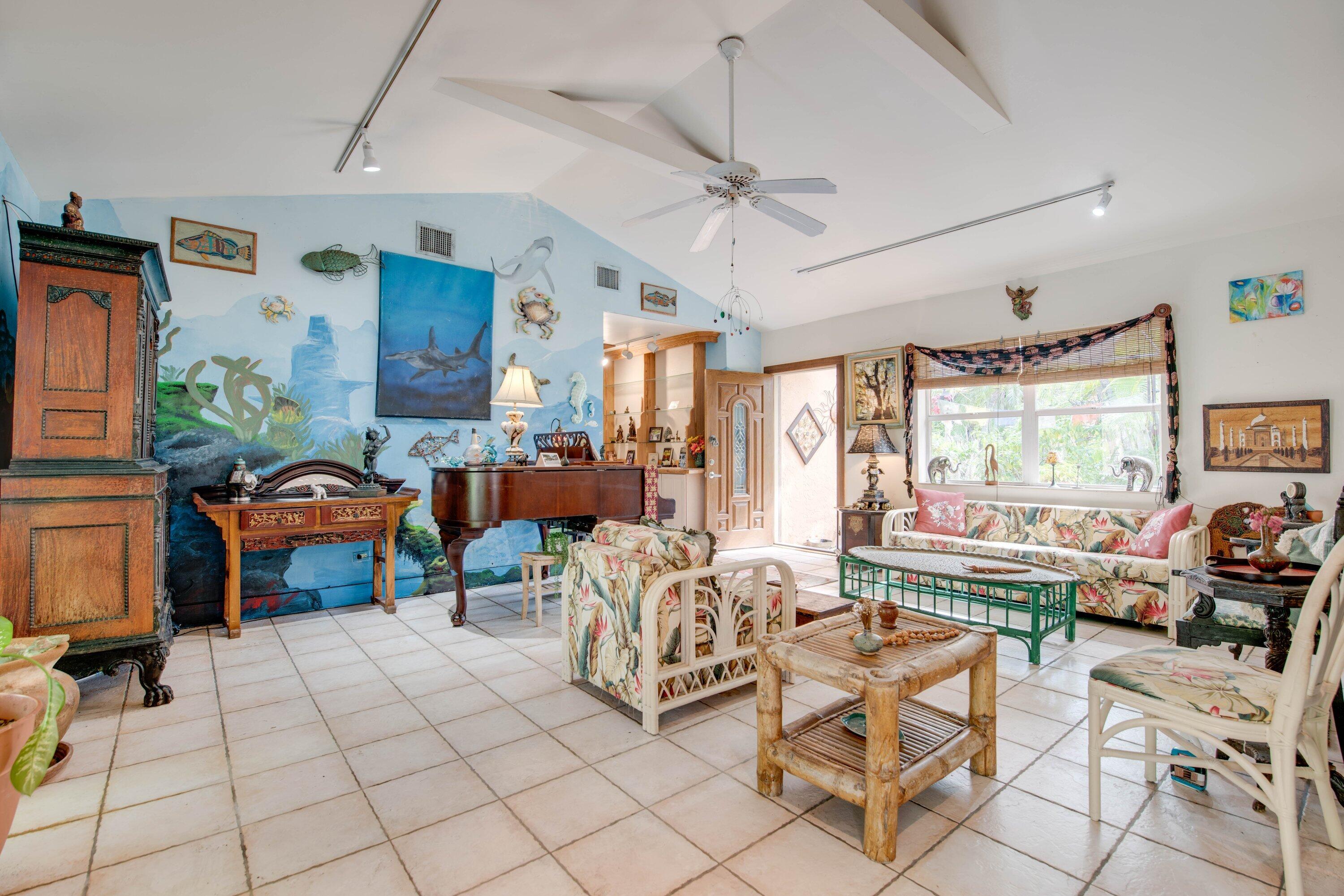 1711 Seminary Street Key West, FL 33040 - Photo 8 of 44 Living Room