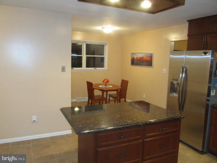 1553 Singer Road Reading, PA 19610 - Photo 5 of 18 Kitchen