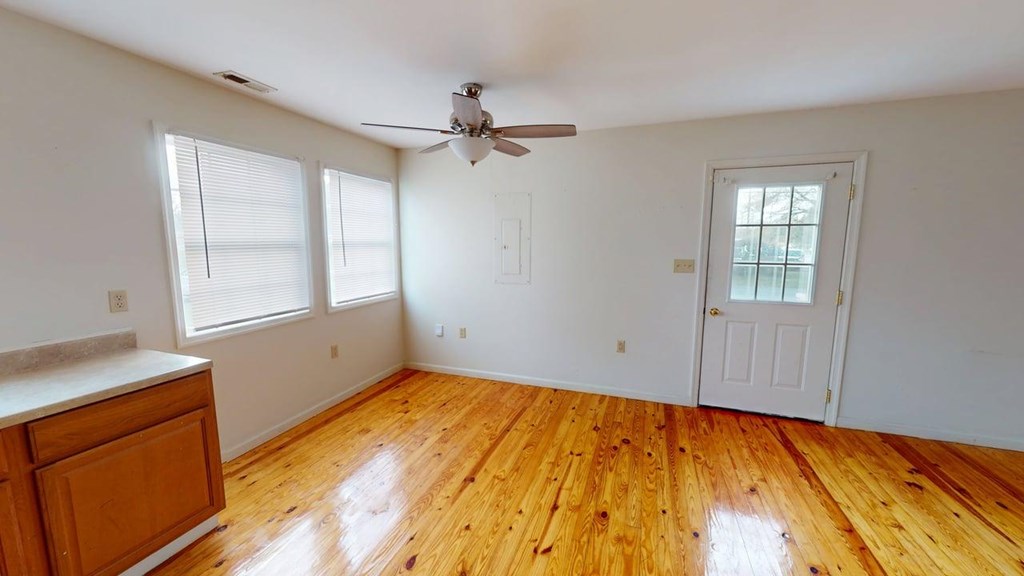 4247 Hadlock Road Exmore, VA 23350 - Photo 7 of 51
