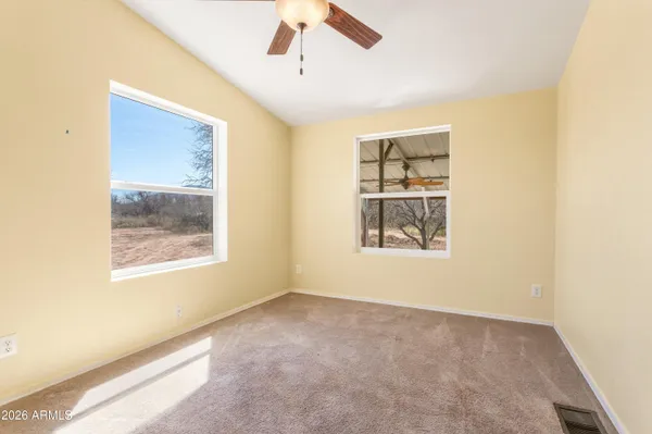 $269,900 | 6627 South Veterans Lane, Hereford, AZ 85615
