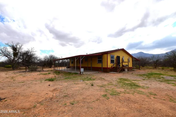 $269,900 | 6627 South Veterans Lane, Hereford, AZ 85615