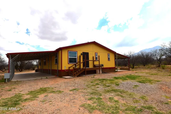 $269,900 | 6627 South Veterans Lane, Hereford, AZ 85615