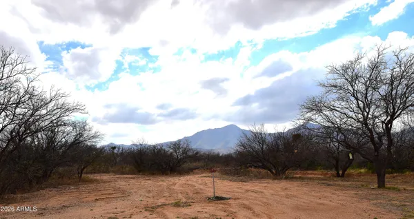 $269,900 | 6627 South Veterans Lane, Hereford, AZ 85615