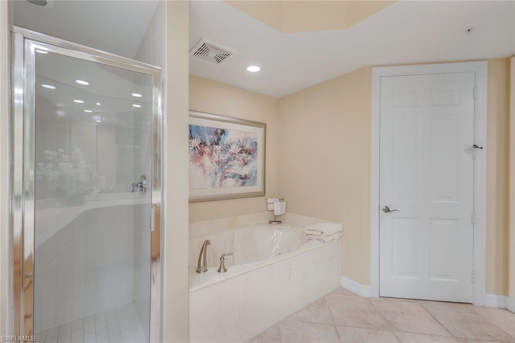 295 Grande Way, Unit 1202 Naples, FL 34110 - Photo 17 of 36