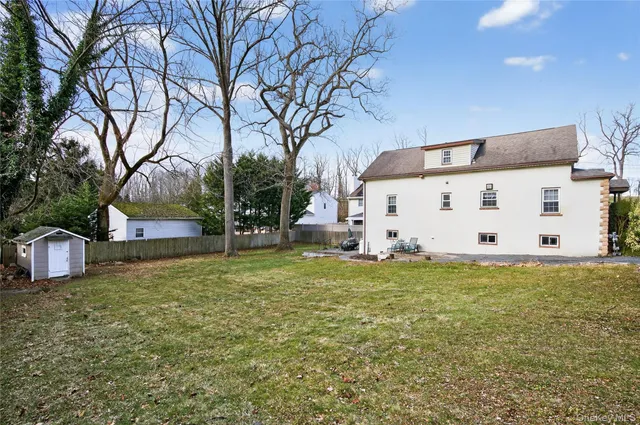 $4,800 | 3 Woodmere Lane, Glenwood Landing, NY 11547