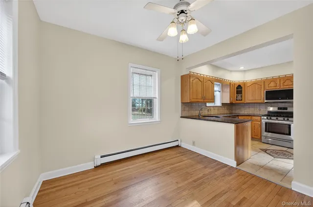 $4,800 | 3 Woodmere Lane, Glenwood Landing, NY 11547