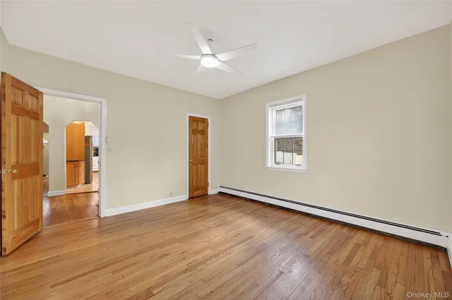 $4,800 | 3 Woodmere Lane, Glenwood Landing, NY 11547