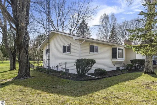 $325,000 | 1970 East M 115, Cadillac, MI 49601