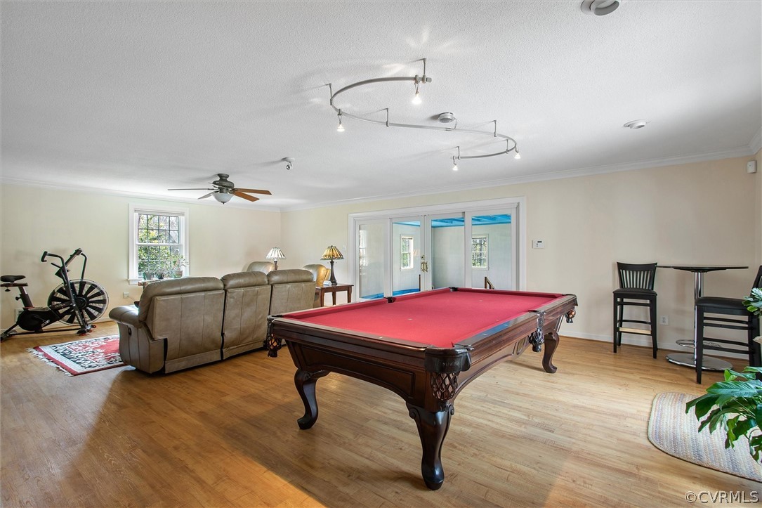 2800 Queenswood Road Midlothian, VA 23113 - Photo 20 of 45 a room with furniture and pool table