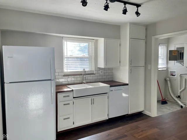 $1,500 | 126 Roosevelt Drive, Greenfield, IN 46140