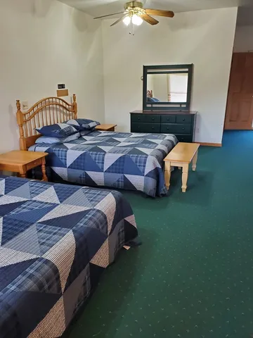 $1,095 | 325 South Clark Street, Unit 1F, Utica, IL 61373