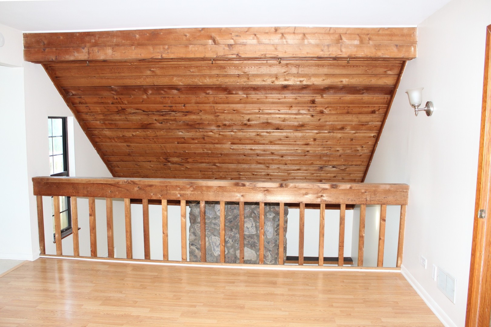 565 Dunham Road Gurnee, IL 60031 - Photo 10 of 17 a view of a balcony