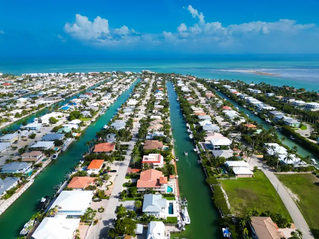 $4,400,000 | 771 12th Street, Key Colony Beach, FL 33051