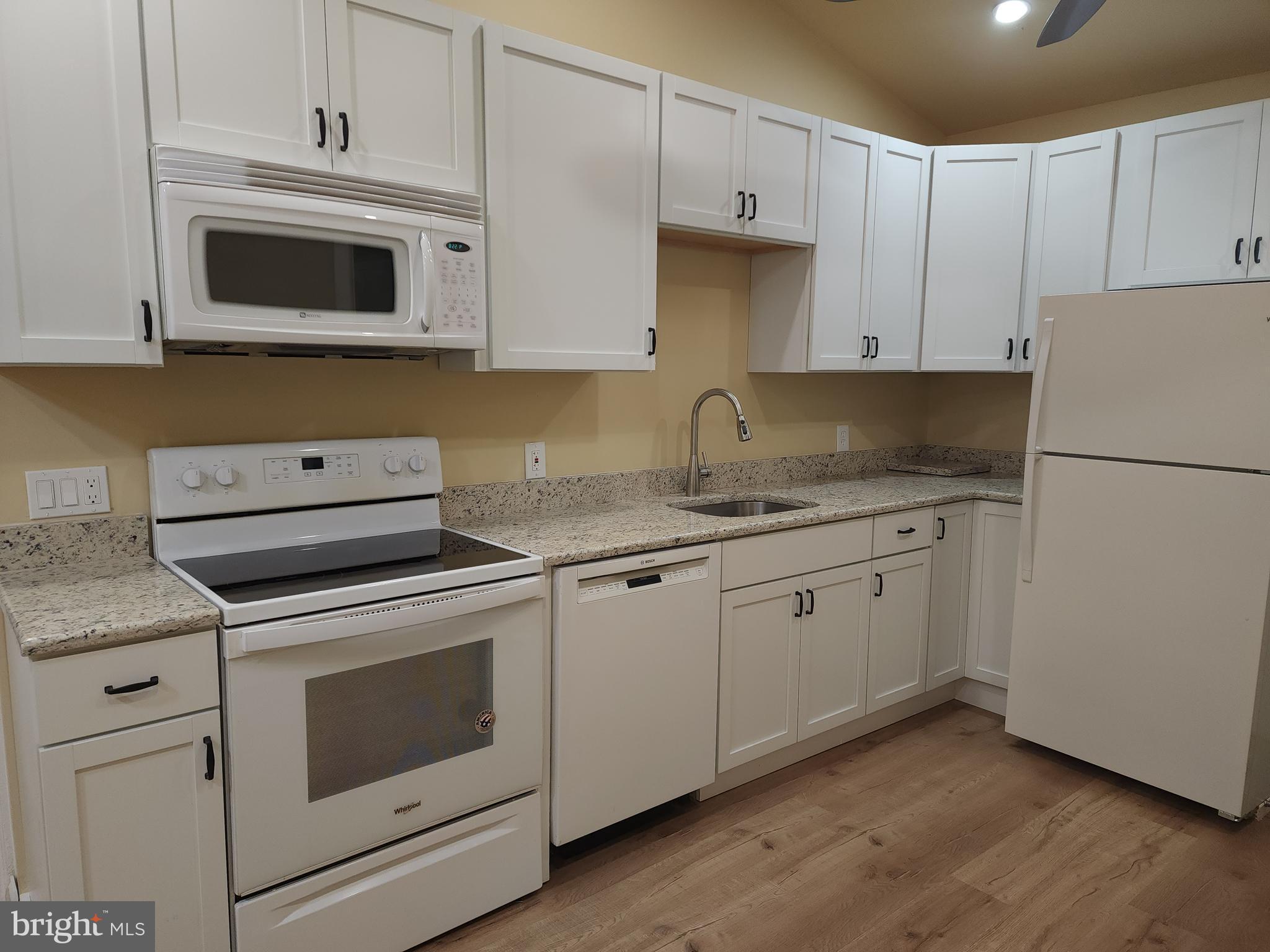 321 South Hanover Street Pottstown, PA 19465 - Photo 3 of 12