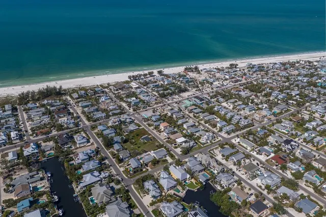 $4,995,000 | 222 Willow Avenue, Anna Maria, FL 34216